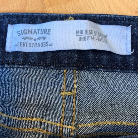 Signature by Levi Strauss Mid-Rise Straight Blue Jeans - Picture 8 of 9